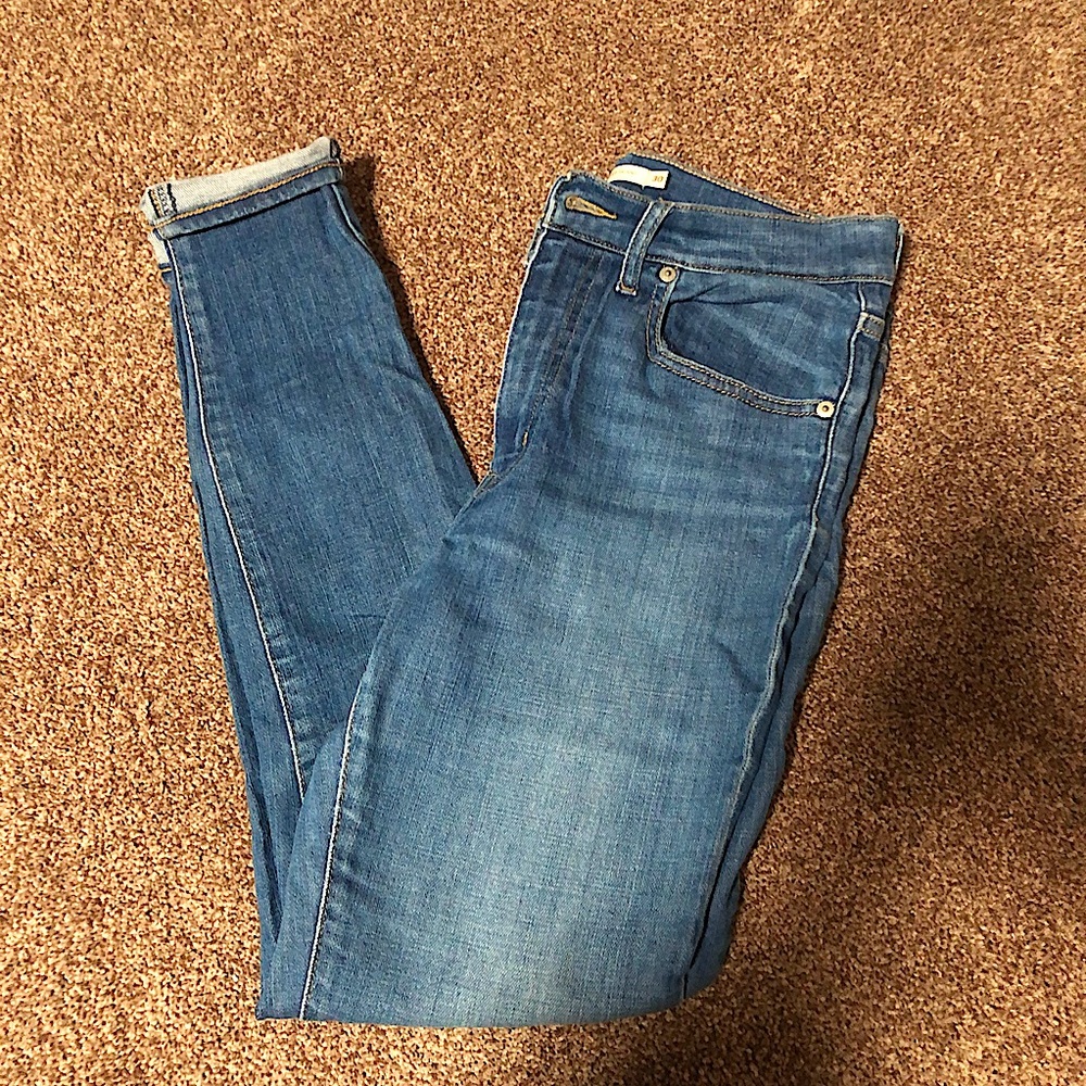 Levi’s high waisted jeans
